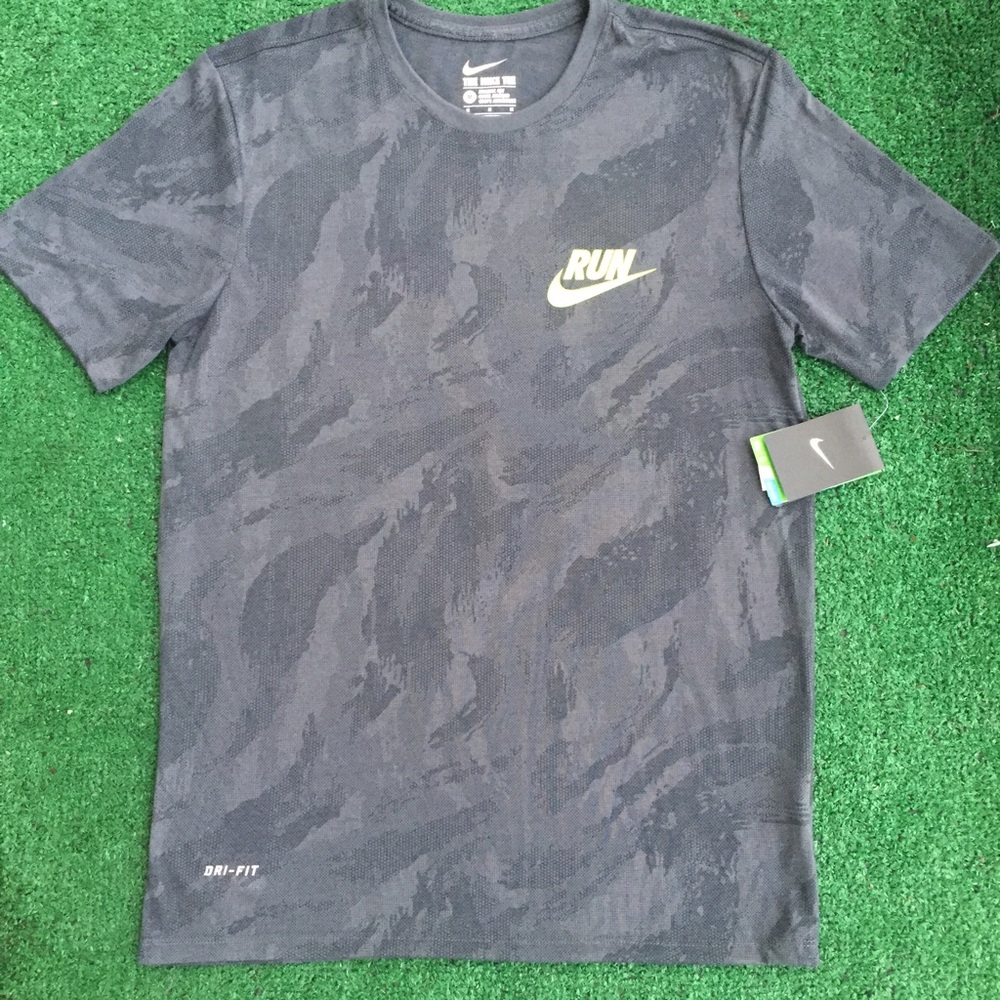 Men's Nike tee Dri fit stay cool